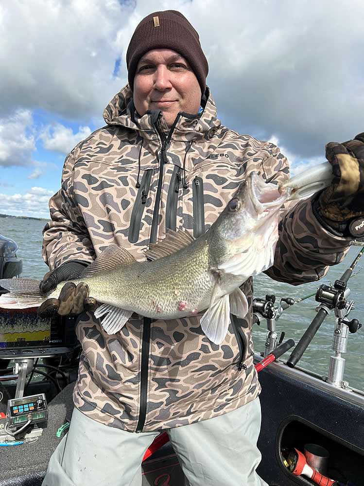 Walleyes for Wounded Heroes - D3 Walleye Charters